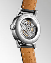 Laden Sie das Bild in den Galerie-Viewer, The Longines 1832 L48264922